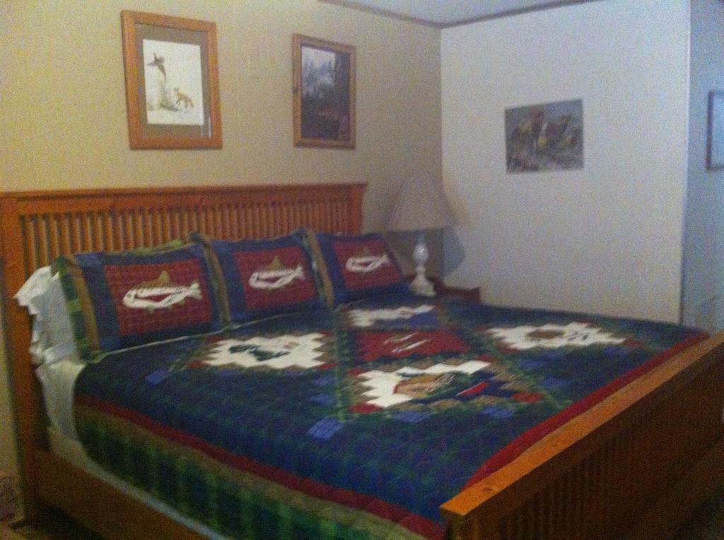 Holiday Motel Canon City Room photo