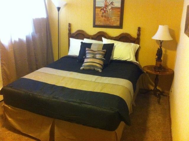 Holiday Motel Canon City Room photo