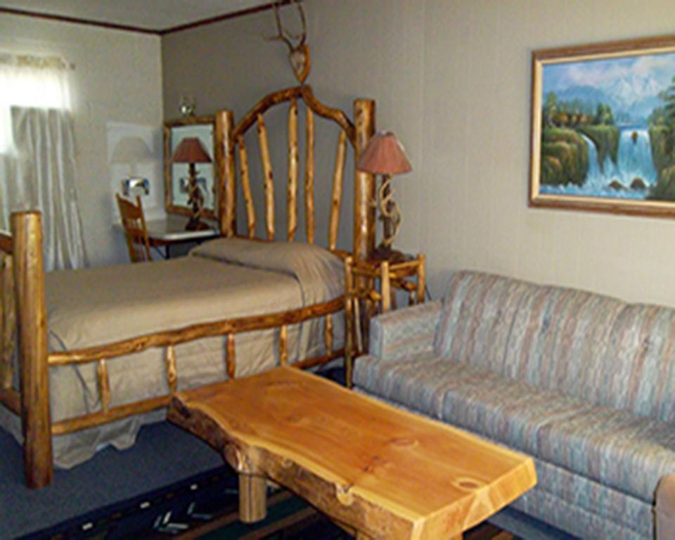Holiday Motel Canon City Room photo